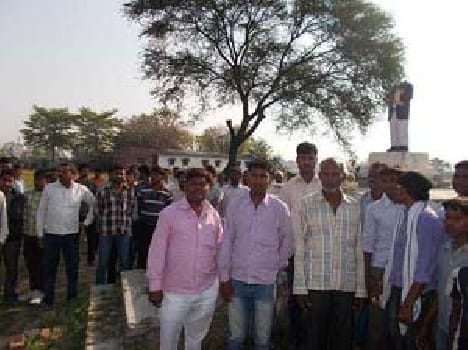 Ambedkar statue provoked outrage at the breakdown , put jam